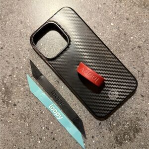 Loopy Case Black Carbon Fiber for iPhone 13 Pro